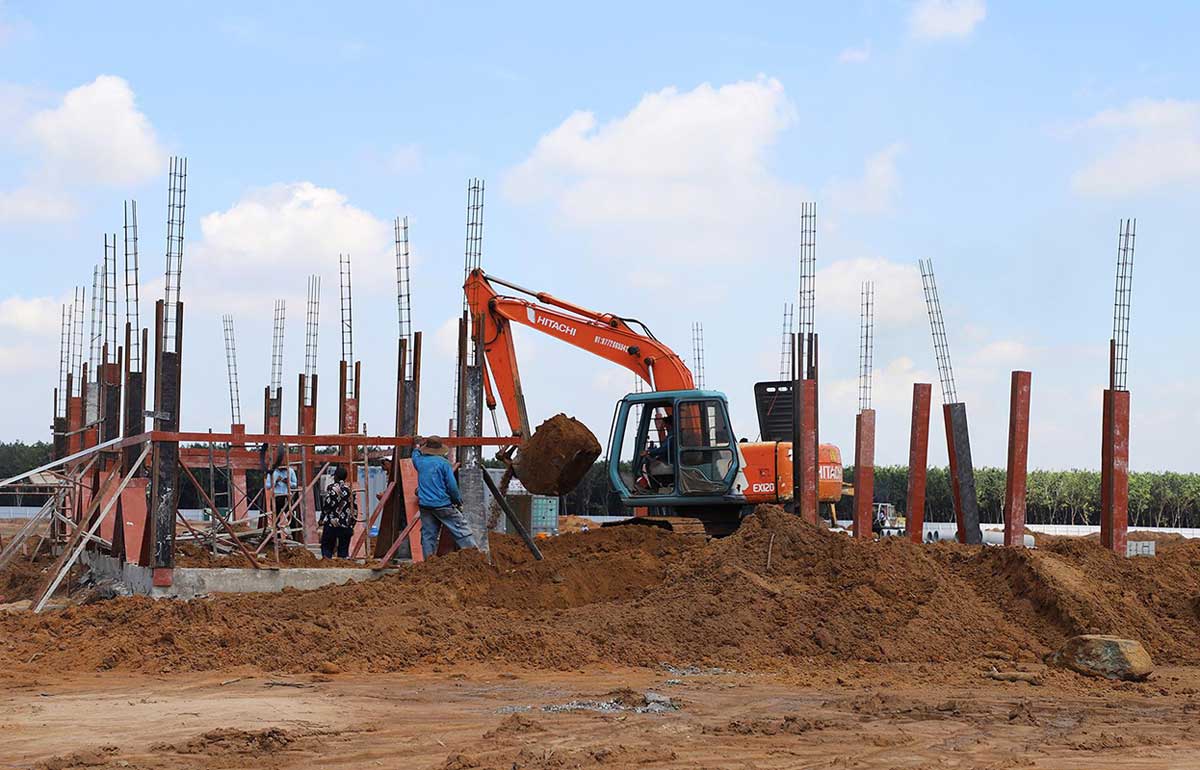 H&igrave;nh ảnh thực tế dự &aacute;n



Thi c&ocirc;ng trong Dự &aacute;n



Đường trước Dự &aacute;n



Thi c&ocirc;ng tại Dự &aacute;n